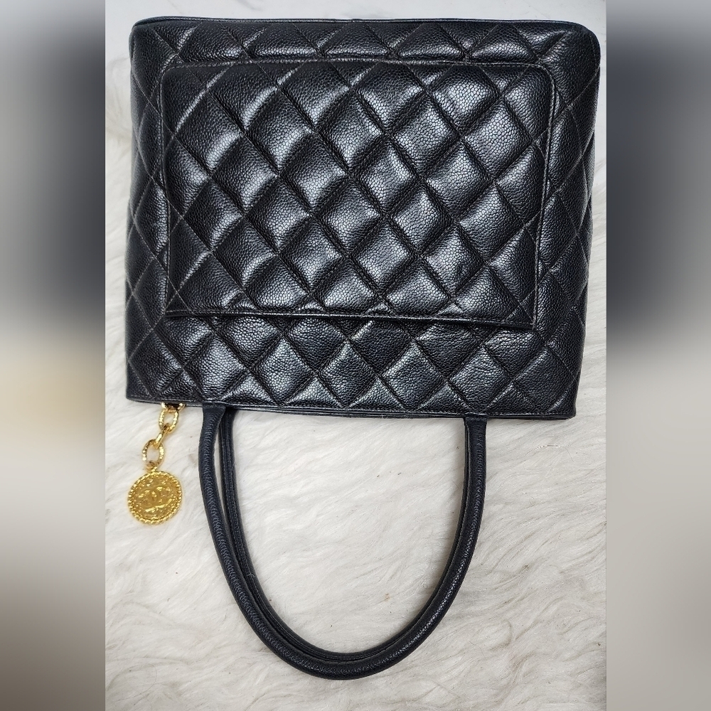 CHANEL Caviar Maidallon Bag - Picture 6 of 15